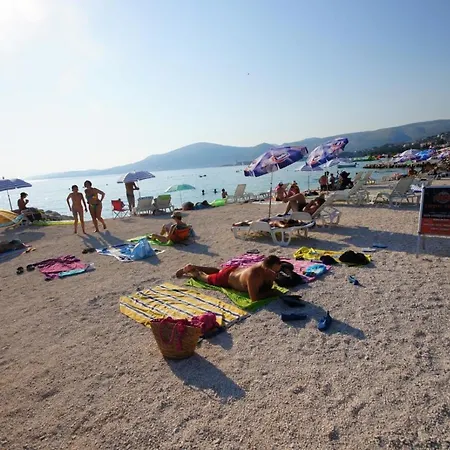 Lejlighed In Okrug Gornji With Terrace, Air Conditioning, Wifi, Washing Machine 5157-1