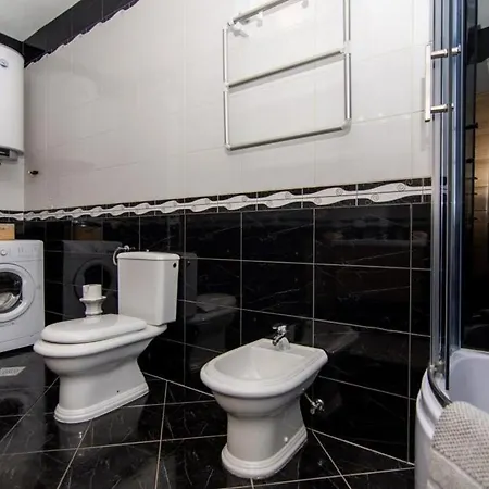 In Okrug Gornji With Terrace, Air Conditioning, Wifi, Washing Machine 5157-1